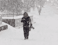 Las nevadas que comenzaron este domingo y continuaron durante la noche han añadido 23 centímetros adicionales. Agencia de Noticias de Moscú vía AP / D. Voronin