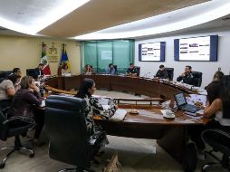 El mandatario confirmó que en las Mesas de Seguridad han analizado la posibilidad de intervenir estas corporaciones.  ESPECIAL/GOBIERNO DE JALISCO