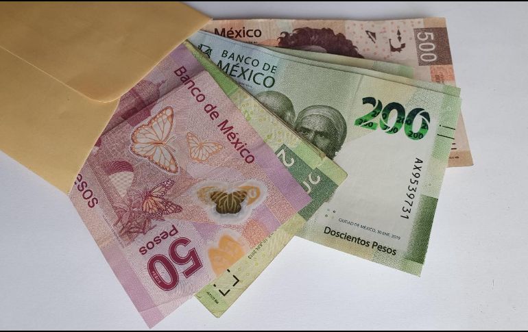En la mañanera de hoy, Marath Bolaños explicó que en el actual gobierno aumentó el salario mínimo al doble a nivel nacional y al triple en la zona libre de la frontera norte en términos reales. ESPECIAL / Gobierno de México