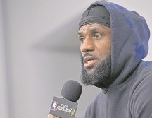 LeBron James y los Lakers se miden a los Pelicans en una de las semifinales del torneo. AFP/D. Becker