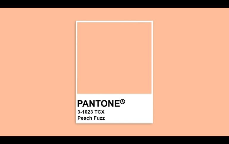 Pantone anunció que el llamado “Peach Fuzz”, un tono durazno, será el color del año 2024. ESPECIAL