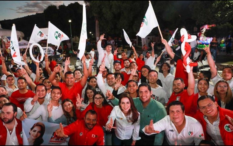 Laura Haro indicó que hacían esta precampaña porque Jalisco y los municipios merecen más. ESPECIAL