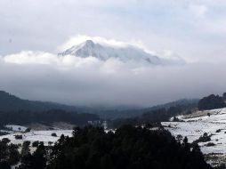 En el pronóstico se prevé la caída de aguanieve o nieve, durante la madrugada del domingo, en las cimas montañosas superiores a los 4 mil 200 msnm del centro y oriente de México. SUN / ARCHIVO