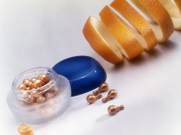 La vitamina C puede ayudar a combatir estas afecciones. EL INFORMADOR / Archivo