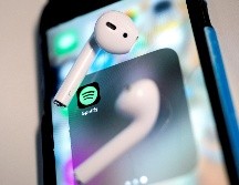 Spotify se ha posicionado como uno de los servicios de suscripción por contenido más populares en el mundo. AFP / ARCHIVO