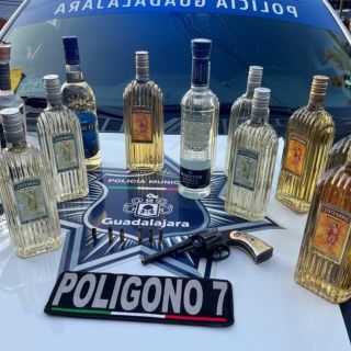 Detienen a hombre por asalto a tienda en San Jacinto