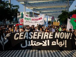 En Emiratos Árabes Unidos está prohibido manifestarse por ley. EFE/M. DIVISEK