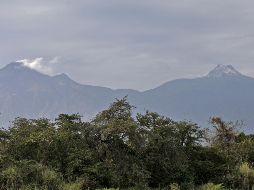 Frío en Jalisco. Comienzan a circular fotografías del Nevado de Colima en redes que muestran una ligera capa blanca, aún no predominante. EL INFORMADOR / ARCHIVO