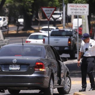 Policías viales señalados como corruptos pagan más de 92 mil pesos a sus víctimas