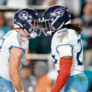Los Titans remontan en tres minutos