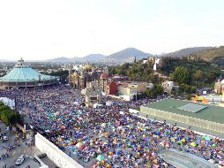 Hoy en día, cuando los fieles van a visitar a la Virgen de Guadalupe, aun cuando pocos lo sepan, lo hacen en los mismos días en los que los ancestros prehispánicos veneraban a la Tonantzin Coatlicue. SUN / ARCHIVO