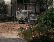 Las tropas terrestres israelíes siguen inmersas en fuertes combates con milicianos palestinos en Ciudad de Gaza y sus alrededores. EFE/A. Badarneh