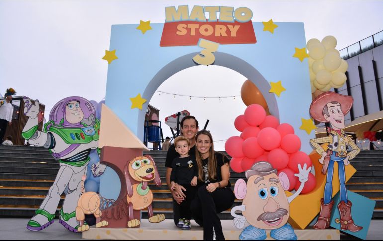 Pablo Mora, Andrea Ortiz y Mateo Mora. GENTE BIEN JALISCO/ Marifer Rached