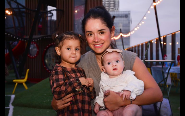 Analily Flores, Ela y Tessa López. GENTE BIEN JALISCO/ Marifer Rached