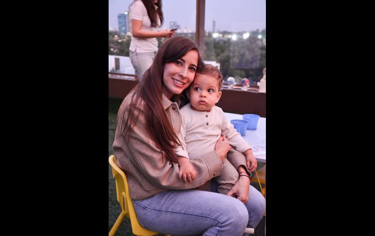 Karla Sánchez y Santiago Sainz. GENTE BIEN JALISCO/ Marifer Rached