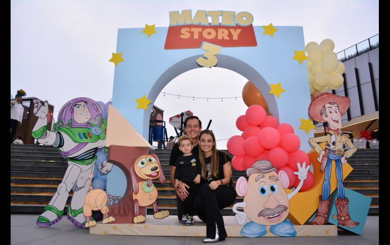 Pablo Mora, Andrea Ortiz y Mateo Mora. GENTE BIEN JALISCO/ Marifer Rached