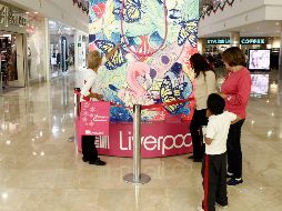 Revisa estos bolsos con atractivos descuentos, sirvan para consentirse o para entregar un regalo. EL INFORMADOR / Archivo