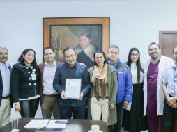 En el marco del Programa de Certificación Voluntaria de Calidad en Mastografía de Tamizaje, en una sesión virtual sostenida entre autoridades de las dos instituciones se otorgó el reconocimiento al Área de Diagnostico de Mama del Servicio de Imagenología y Rayos X del Antiguo Hospital Civil de Guadalajara.