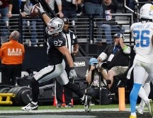 Michael Mayer, ala cerrada de Las Vegas, festeja al anotar. AP/S. Marcus