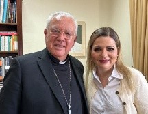 El Cardenal Robles Ortega y Claudia Delgadillo. TWITTER/@@ClaudDelgadillo
