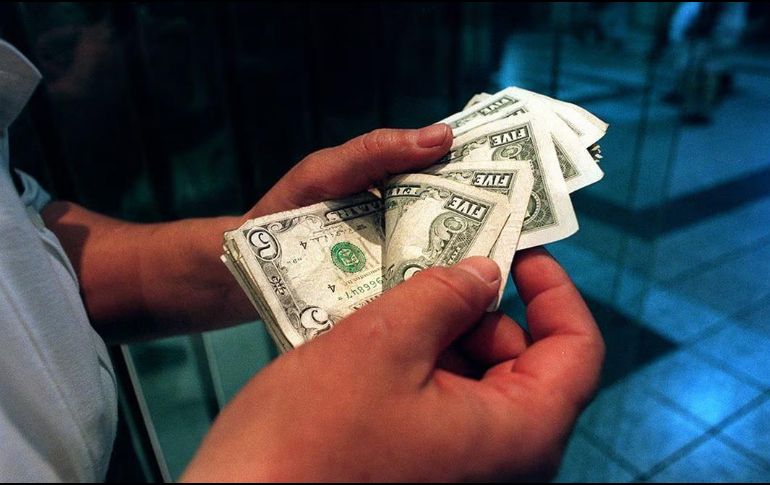 En la sesión overnight, el tipo de cambio presentó volatilidad con sesgo alcista. SUN / ARCHIVO