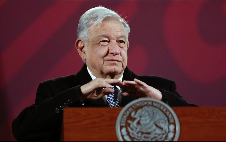 El Presidente López Obrador dijo que cumplirá con la resolución del Instituto Nacional Electoral, que le solicitó que retire un discurso que pronunció la semana pasada. EFE / S. Gutiérrez