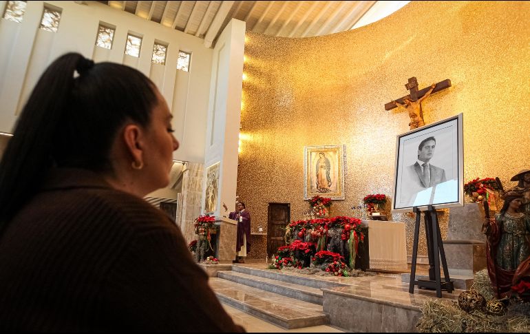 Familiares, amigos y excolaboradores de Aristóteles Sandoval, asesinado hace tres años en Puerto Vallarta, acudieron a una misa conmemorativa en un templo de la colonia Puerta de Hierro. EL INFORMADOR/H. Figueroa