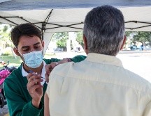 La vacuna anticovid ya puede adquirirse en farmacias privadas, sin embargo, el Gobierno de Jalisco está buscando adquirir unidades para inocular a las personas con bajos recursos. EL INFORMADOR / Héctor Figueroa