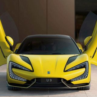 BYD quiere conquistar corazones con electricidad