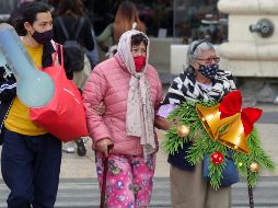 Especialistas recomiendan mantenerse abrigados para evitar los cambios bruscos de temperatura que puedan afectar la salud. SUN / ARCHIVO