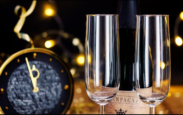 Destaca la presencia de buenos hábitos financieros entre los propósitos. Unsplash.