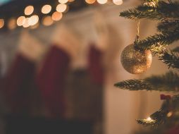 La Navidad es conmemorada en más de 160 países por millones de personas. Unsplash.