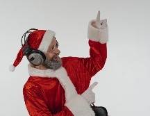 Mariah Carey ha sido la favorita para acompañar las fiestas navideñas desde 1994. ESPECIAL / Pexels