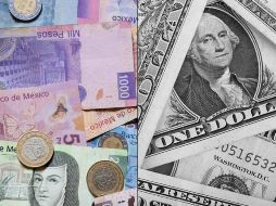 En la sesión overnight, el tipo de cambio presentó volatilidad con sesgo bajista, el peso alcanzó un nivel mínimo de 16.94 para posteriormente repuntar ligeramente. SUN / ARCHIVO