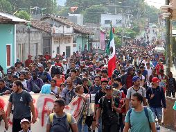 López Obrador habló durante el avance de la caravana migrante que partió en Noche Buena desde Tapachula, con casi 10 mil personas como la más numerosa del año y ahora está en el municipio de Escuintla, Chiapas. EFE / J. M. Blanco
