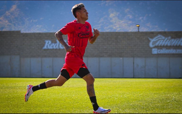 Los Zorros pudieron hacer oficial la incorporación de Raymundo Fulgencio, quien vestirá los colores rojinegros. ESPECIAL/ Atlas FC.