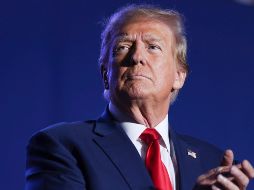 El exmandatario fue expulsado debido a su rol en el asalto al Capitolio el 6 de enero de 2021. AP