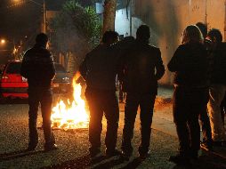 Debido al encendido de fogatas y uso de pirotecnia y otros objetos similares, los contaminantes se disparan, principalmente en la Zona Metropolitana de Guadalajara. EL INFORMADOR / ARCHIVO
