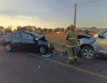 Los cuerpos de las víctimas mortales fueron rescatados por los bomberos estatales. CORTESÍA/PC JALISCO