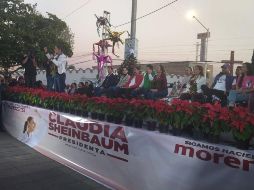 Sheinbaum resaltó que, la oportunidad de que Jalisco tenga una gobernadora beneficiará en que haya mejores gobiernos, mayores oportunidades, apoyos para adultos mayores, estudiantes y personas con discapacidad, entre otros grupos de la población. EL INFORMADOR / M. Hernández