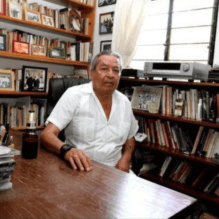 Reportan a José Agustín con estado delicado de salud