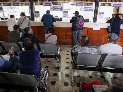 Los  módulos de espera están colocados todas recaudadoras durante los próximos 60  días. EL INFORMADOR/H.FIGUEOA