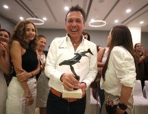 Lemus visitó este martes a los simpatizantes del partido  de las zonas más afectadas por el huracán Lidia. ESPECIAL/PABLO LEMUS