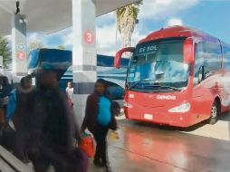 El presidente de Colombia confirmó que ciudadanos colombianos viajaban en el autobús que fue interceptado. ESPECIAL