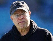 David Tepper tendrá que pagar 300 mil dólares por su mal gesto del pasado domingo en el duelo que su equipo perdió ante Jacksonville. AFP