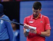 El serbio sufrió molestias en su muñeca derecha durante la United Cup. EFE