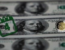 La cotización del dólar se actualiza a lo largo del día, por lo que es necesario revisarla constantemente si se requiere para alguna ejecución financiera. AP / ARCHIVO