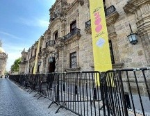 Las cercas metálicas fueron instaladas tras las protestas por el asesinato de Giovanni López. EL INFORMADOR/ A. Navarro.