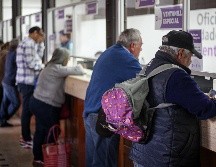 La mayor parte de contribuyentes que cumplen con sus obligaciones son personas mayores. EL INFORMADOR/H.FIGUEROA 