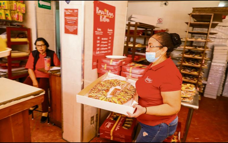 Desde cadenas de panaderías, hasta las tradicionales de barrio, la Rosca de Reyes no falta en las mesas de los tapatíos. EL INFORMADOR/ A. Navarro